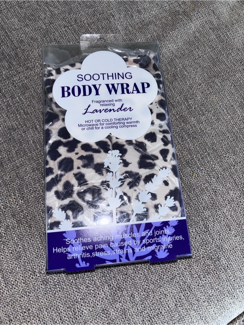 Soothing Body Wrap - Lavender Scented - Black & White